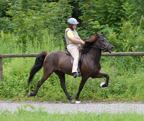 0807_conny_blaer.jpg 0807_conny_blaer.jpg