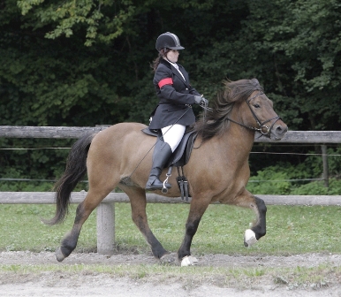 0909_TL_Carla.JPG 0909_TL_Carla.JPG