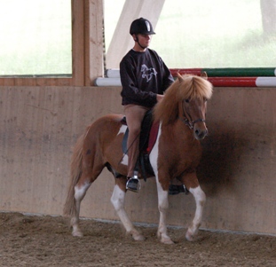 100805_Andi7.JPG 100805_Andi7.JPG